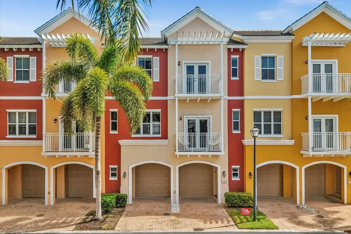 2329 Vintage Dr, Lighthouse Point: photo 1 of 65
