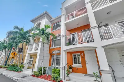 18409 NE 27th Ct #156, Aventura: photo 1 of 27