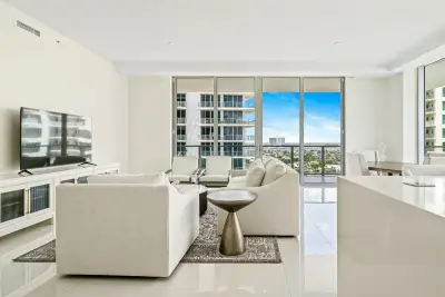 3100 N Ocean Dr #H-1409, Riviera Beach: photo 1 of 31