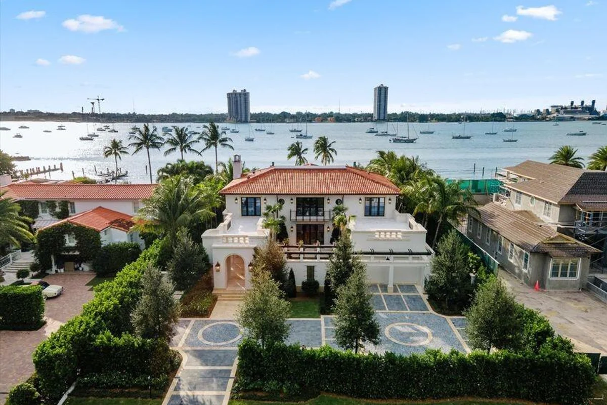 1260 N Lake Way, Palm Beach: photo 1 of 80