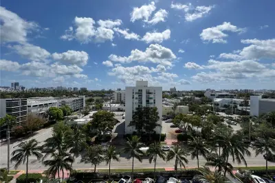 1000 West Ave #808, Miami Beach: photo 1 of 8