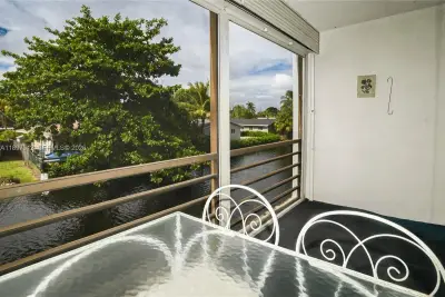110 Royal Park Dr #2H, Oakland Park: photo 1 of 45