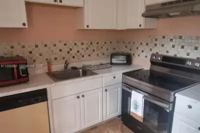 176 Piedmont #D, Delray Beach: photo 1 of 18