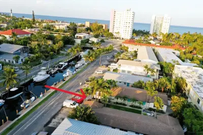 3208 Canal Dr #4, Pompano Beach: photo 1 of 21