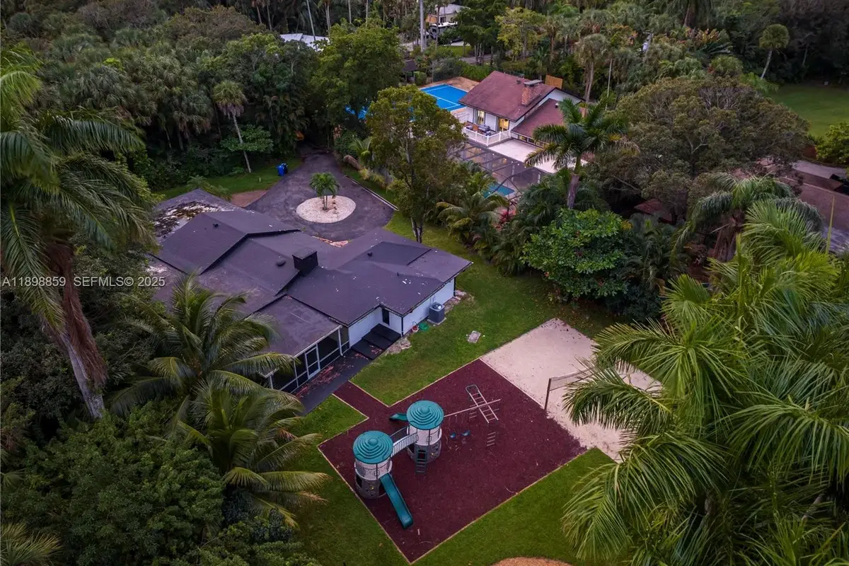 2100 SW 28th Way, Fort Lauderdale: photo 1 of 41