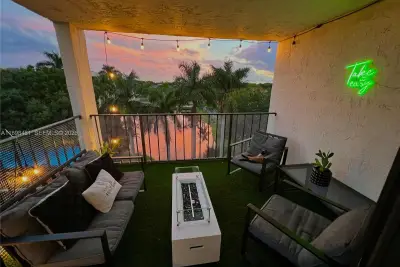 6190 Woodlands Blvd #517, Tamarac: photo 1 of 25