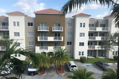11040 SW 196th St #211, Cutler Bay: photo 1 of 10