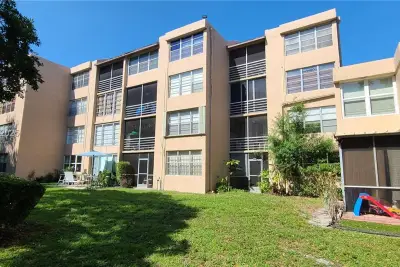 9410 Live Oak Pl #109, Davie: photo 1 of 23