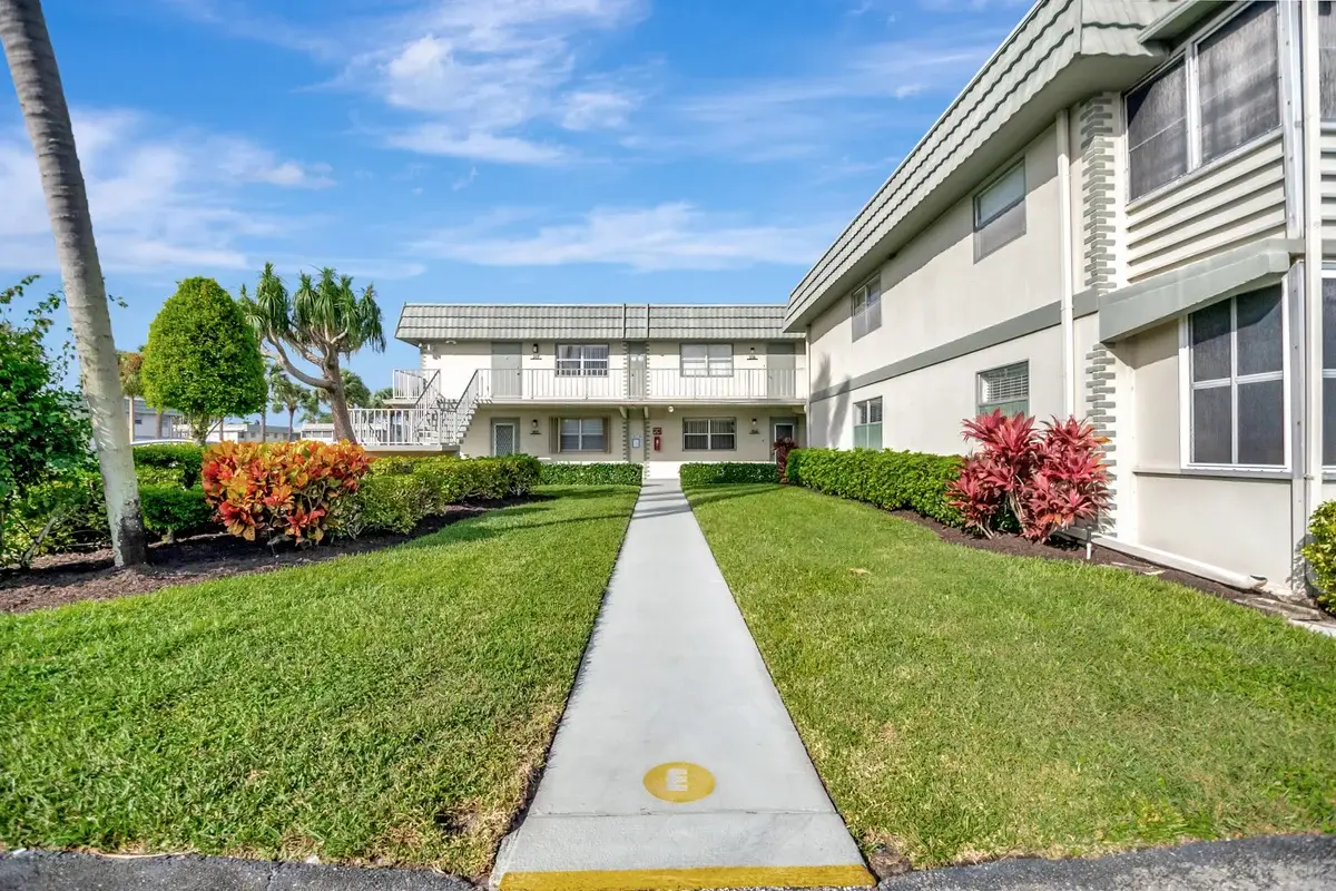 195 Monaco E, Delray Beach: photo 1 of 64