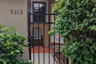 9215 W Sunrise Blvd, Plantation: photo 1 of 13