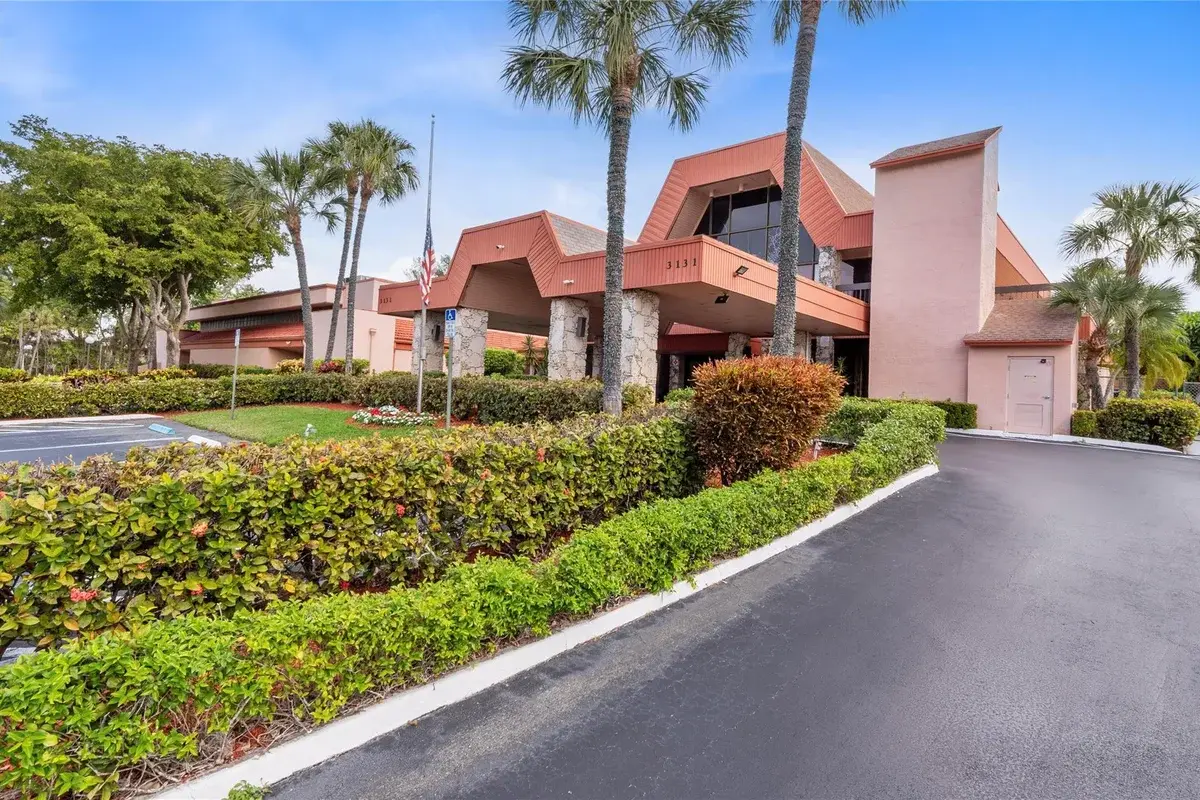 3090 Holiday Springs Blvd #306, Margate: photo 1 of 29