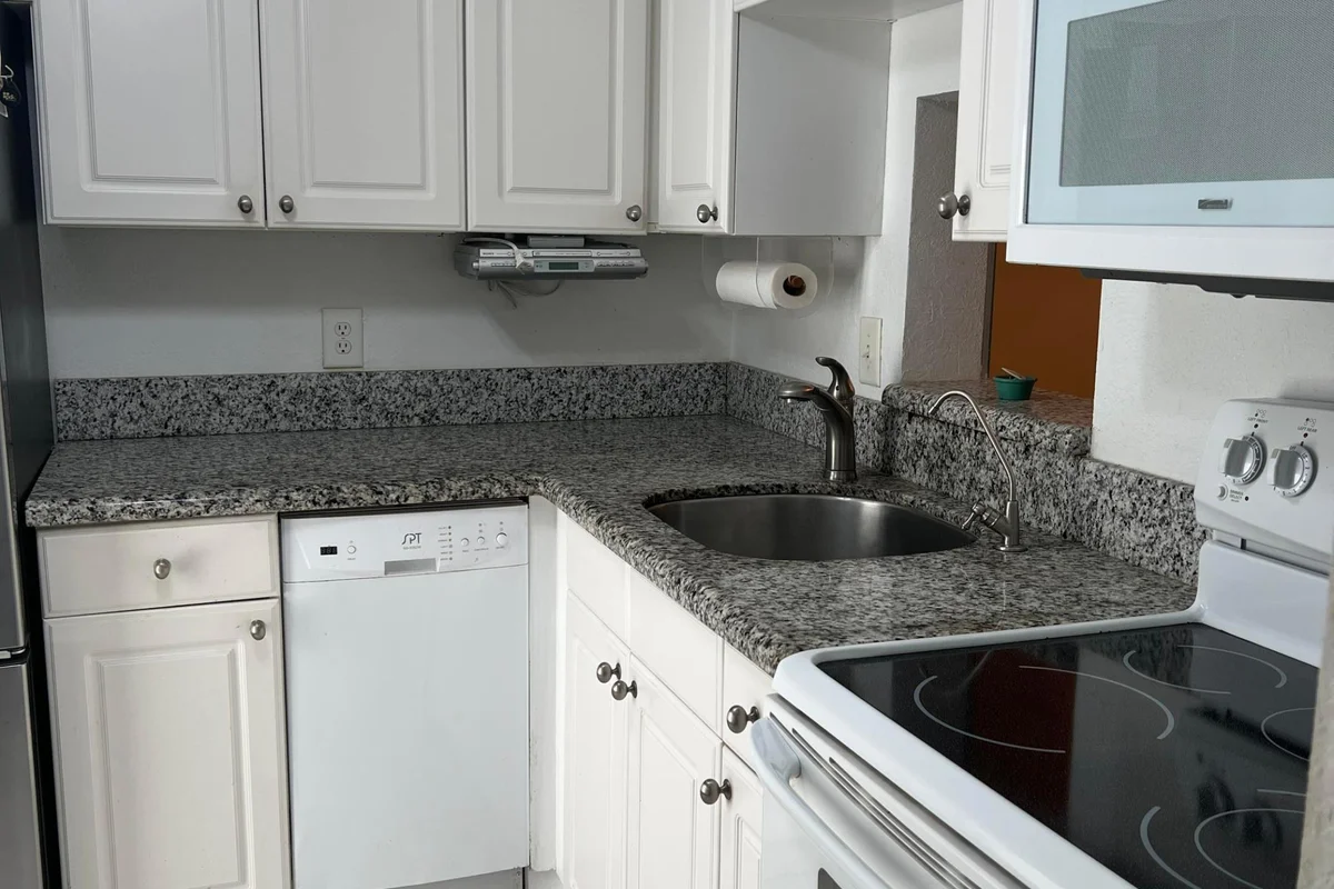 2161 NE 1st Ct #102, Boynton Beach: photo 1 of 45