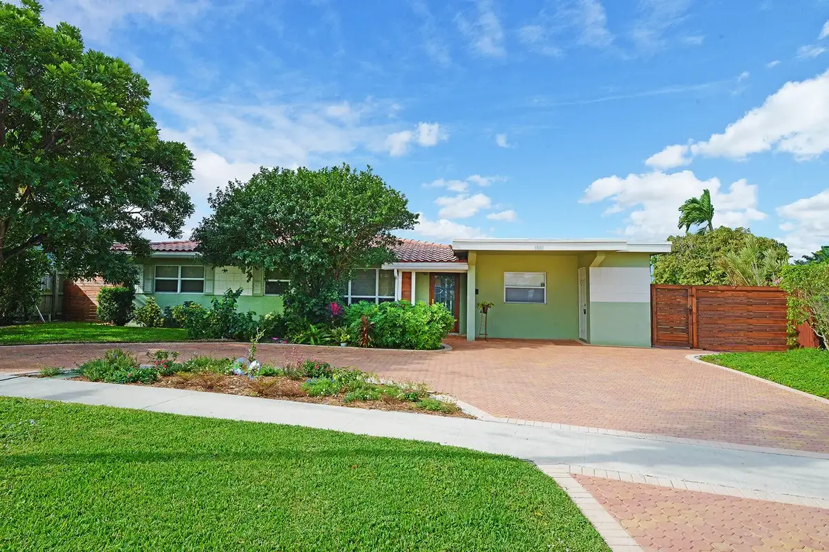 1001 SE 5 Ave, Pompano Beach: photo 1 of 32