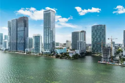 481 NE 29th St #601, Miami: photo 1 of 23