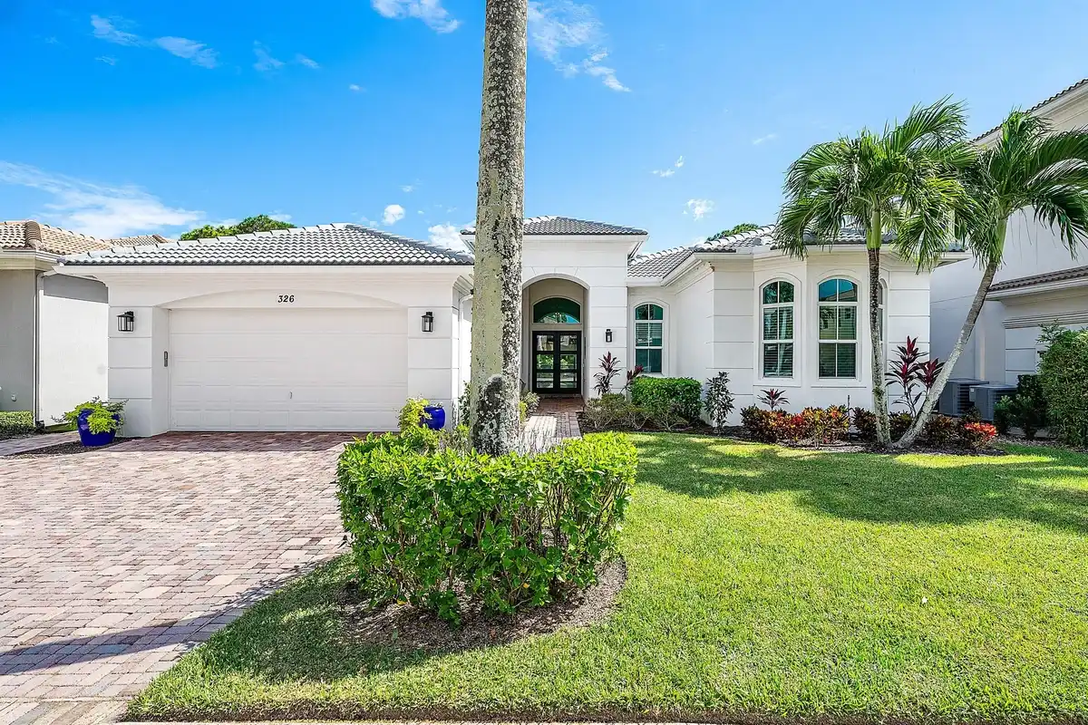 326 Charroux Dr, Palm Beach Gardens: photo 1 of 53
