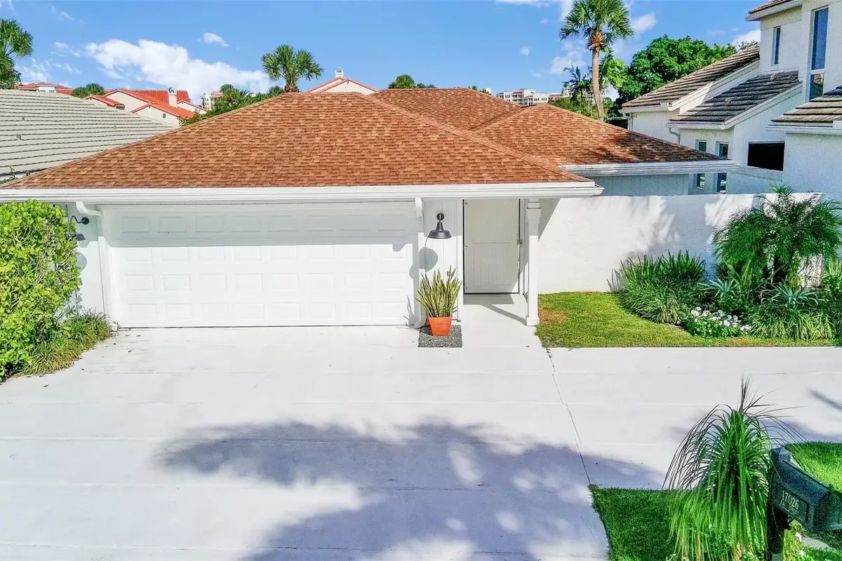 17026 Bay St, Jupiter: photo 1 of 77