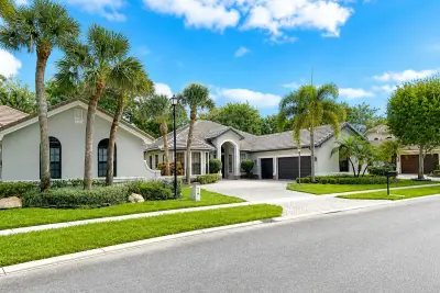 10295 Trianon Pl, Wellington: photo 1 of 33