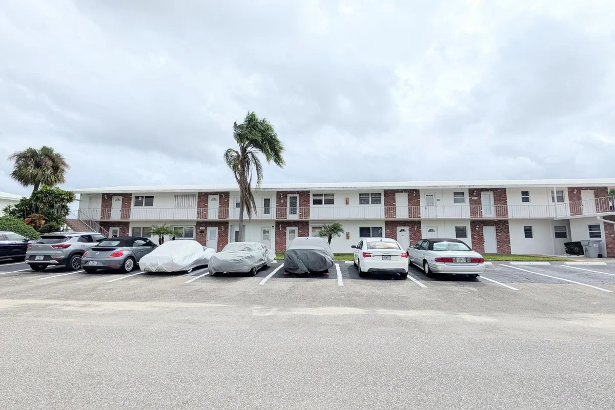 2800 W Golf Blvd #219, Pompano Beach: photo 1 of 14