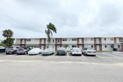 2800 W Golf Blvd #219, Pompano Beach: photo 1 of 14