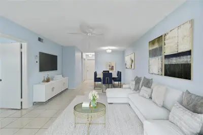 2050 NE 39th St #302e, Lighthouse Point: photo 1 of 36
