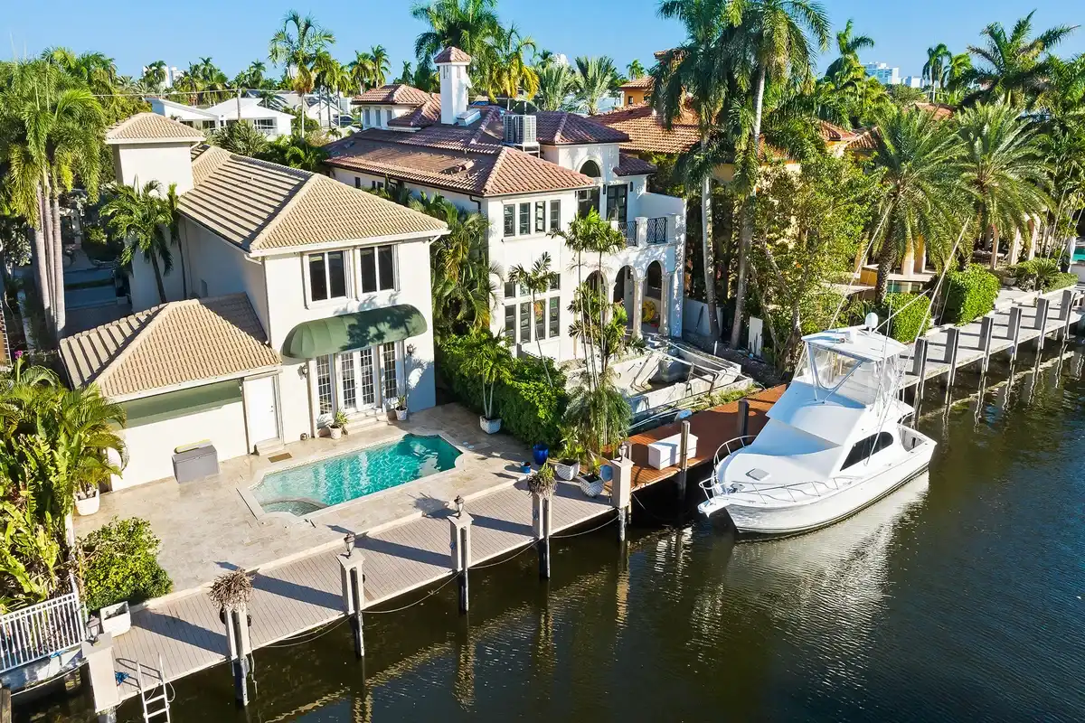 413 Coconut Isle Dr, Fort Lauderdale: photo 1 of 19