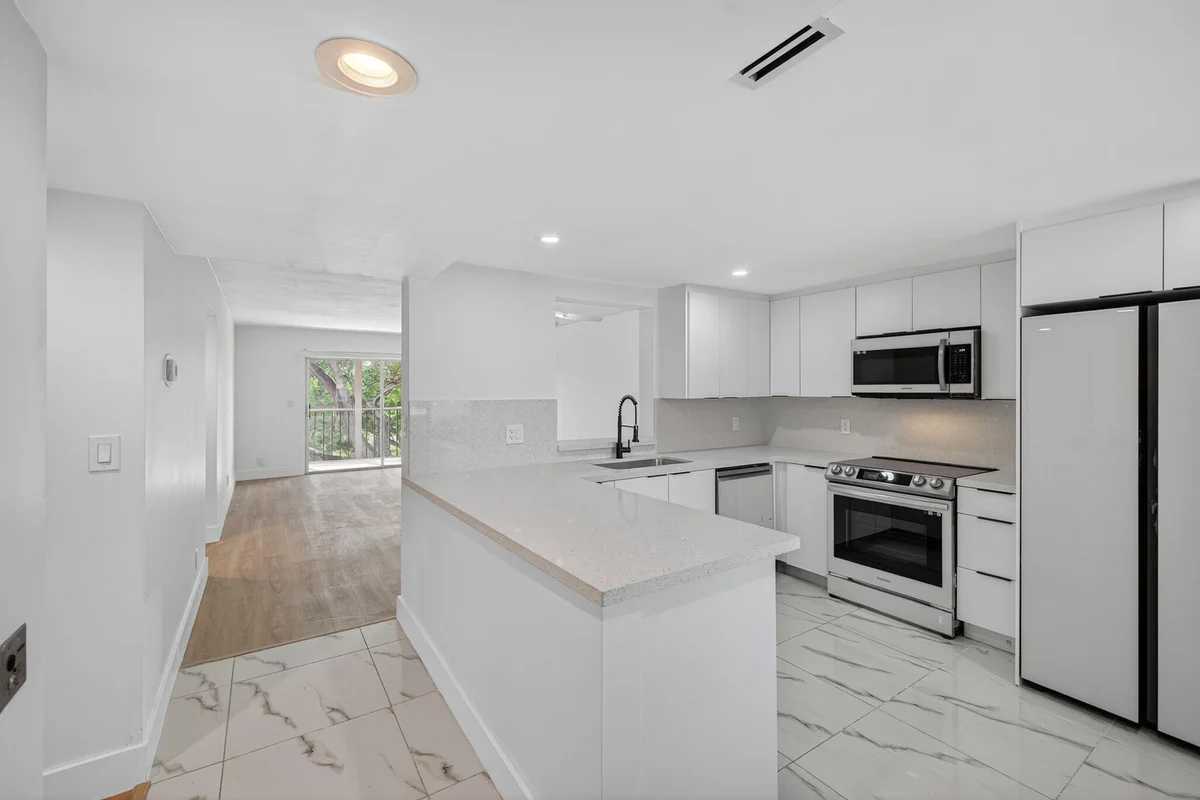14375 Strathmore Ln #303, Delray Beach: photo 1 of 101