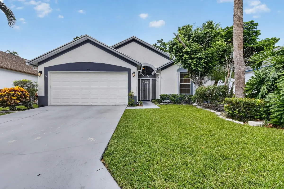 412 Trotters Ln, Greenacres: photo 1 of 48