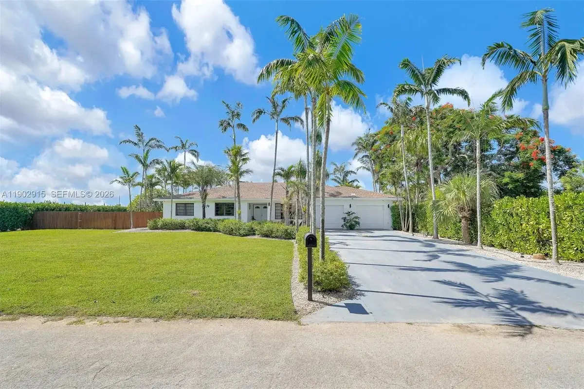 20440 SW 292nd St, Homestead: photo 1 of 37