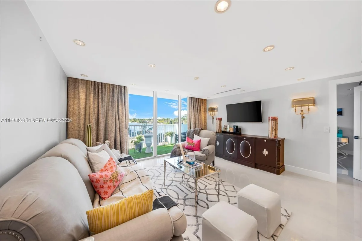 5838 Collins Ave #2F, Miami Beach: photo 1 of 18