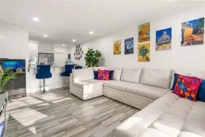 17365 SW 95th Ave, Palmetto Bay: photo 1 of 27