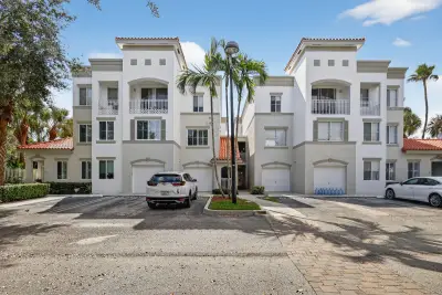 11011 Legacy Ln #105, Palm Beach Gardens: photo 1 of 46