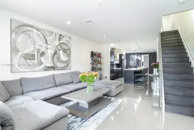 10245 NW 63rd Ter #206, Doral: photo 1 of 37