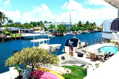 2735 NE 28 Ct, Lighthouse Point: photo 1 of 28