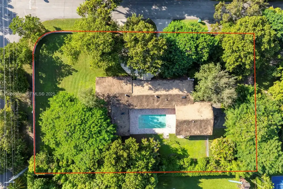 6201 SW 114th St, Pinecrest: photo 1 of 6