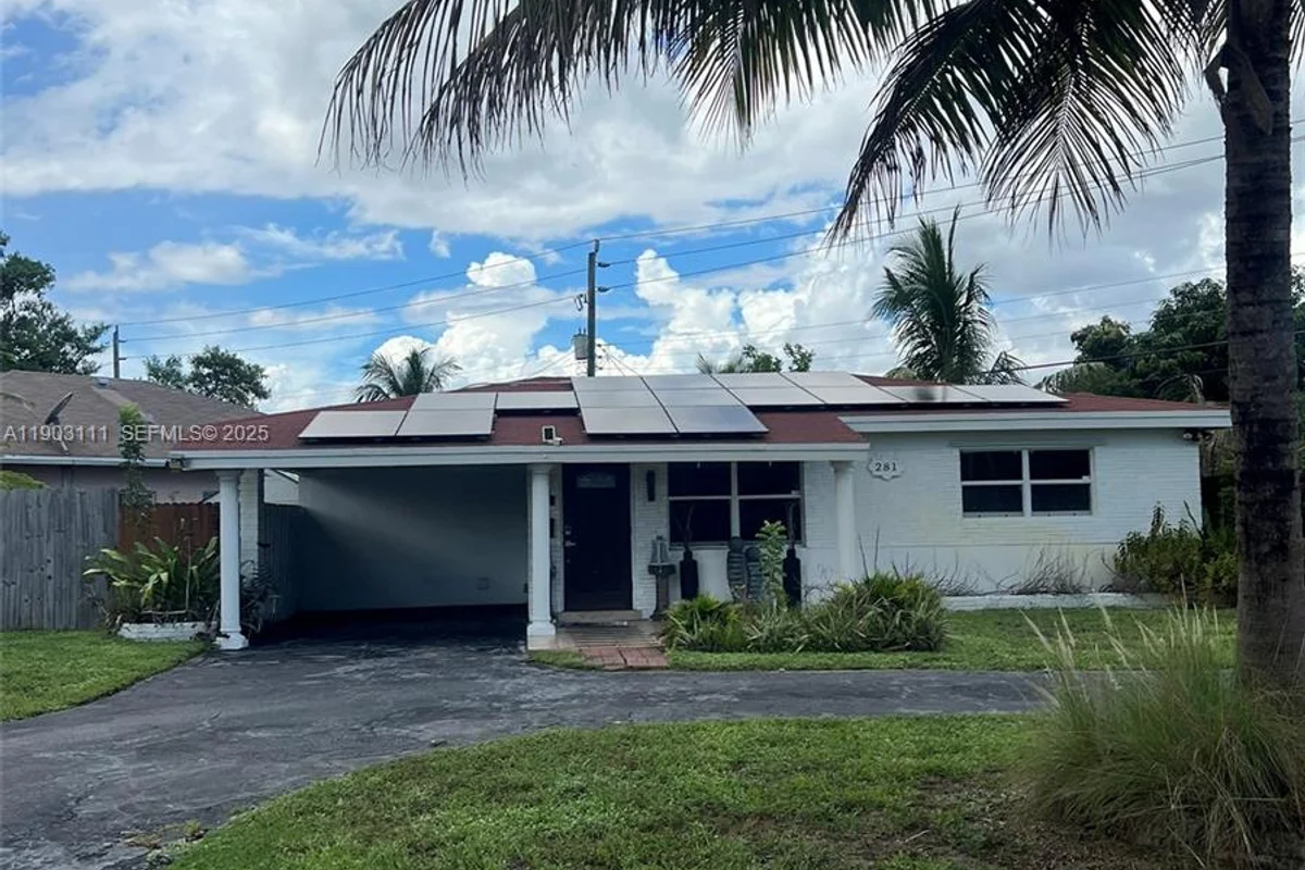 281 NE 41st St, Oakland Park: photo 1 of 1