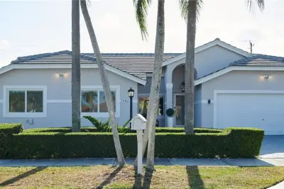 2980 SW 141st Ct, Miami: photo 1 of 41