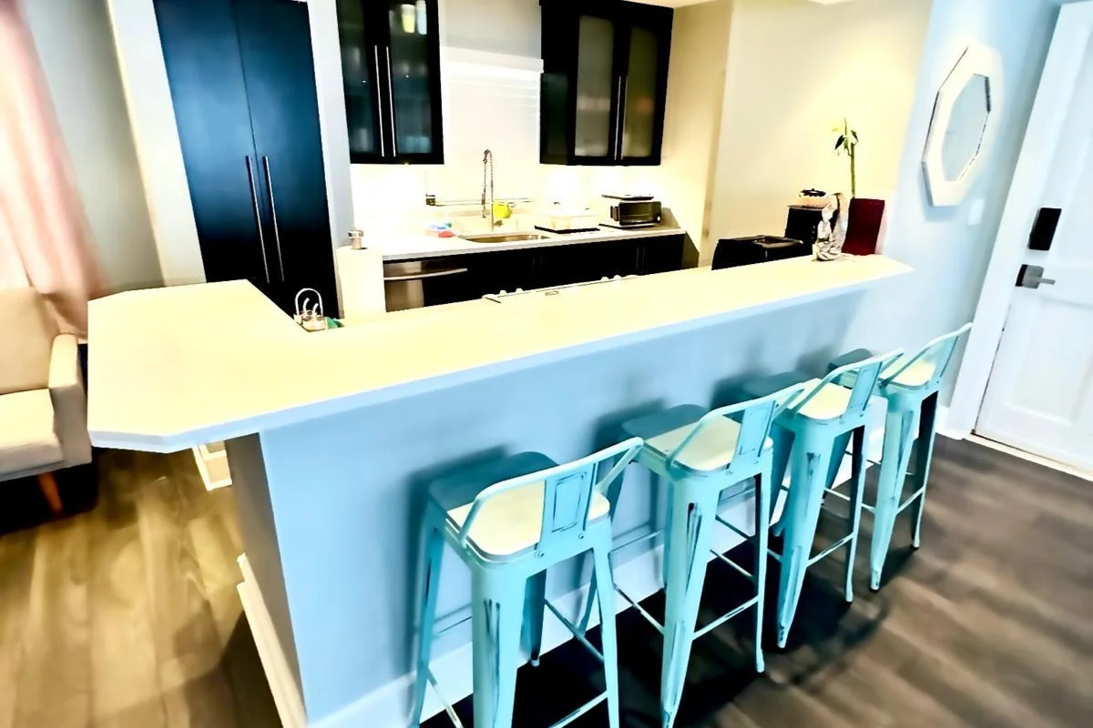 2424 NE 9th St #112, Fort Lauderdale: photo 1 of 17
