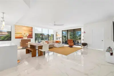 1507 SE 15th St #202, Fort Lauderdale: photo 1 of 52
