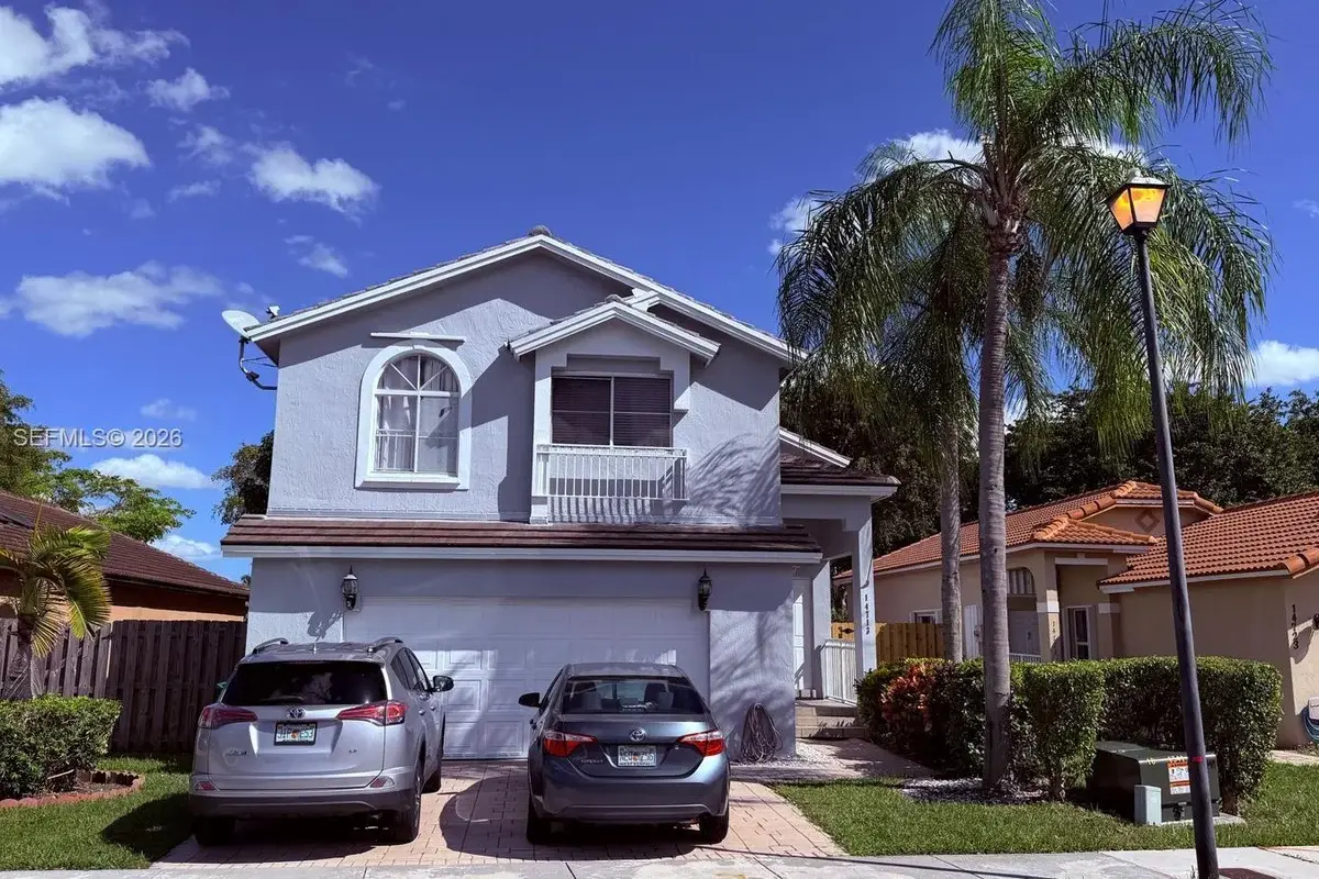 14713 SW 155th Pl, Miami: photo 1 of 17