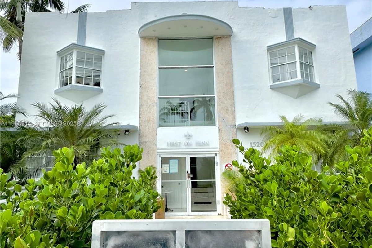 1526 Pennsylvania Ave #2, Miami Beach: photo 1 of 9