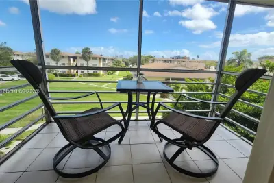 16901 NE 13th Ave #306, Miami: photo 1 of 20