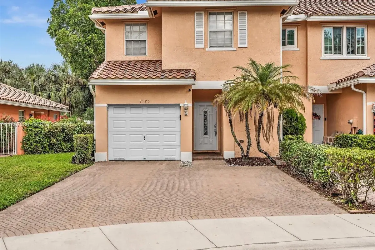 9125 NW 40th St, Sunrise: photo 1 of 41