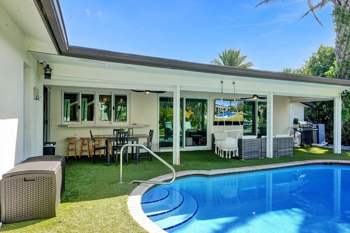 3821 NE 29th Ave, Lighthouse Point: photo 1 of 59