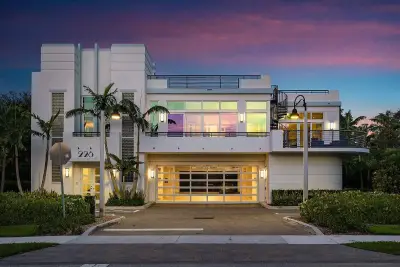 226 Palm Ct, Delray Beach: photo 1 of 82
