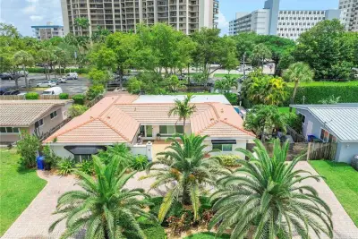 1820 Bel Air Ave, Pompano Beach: photo 1 of 37