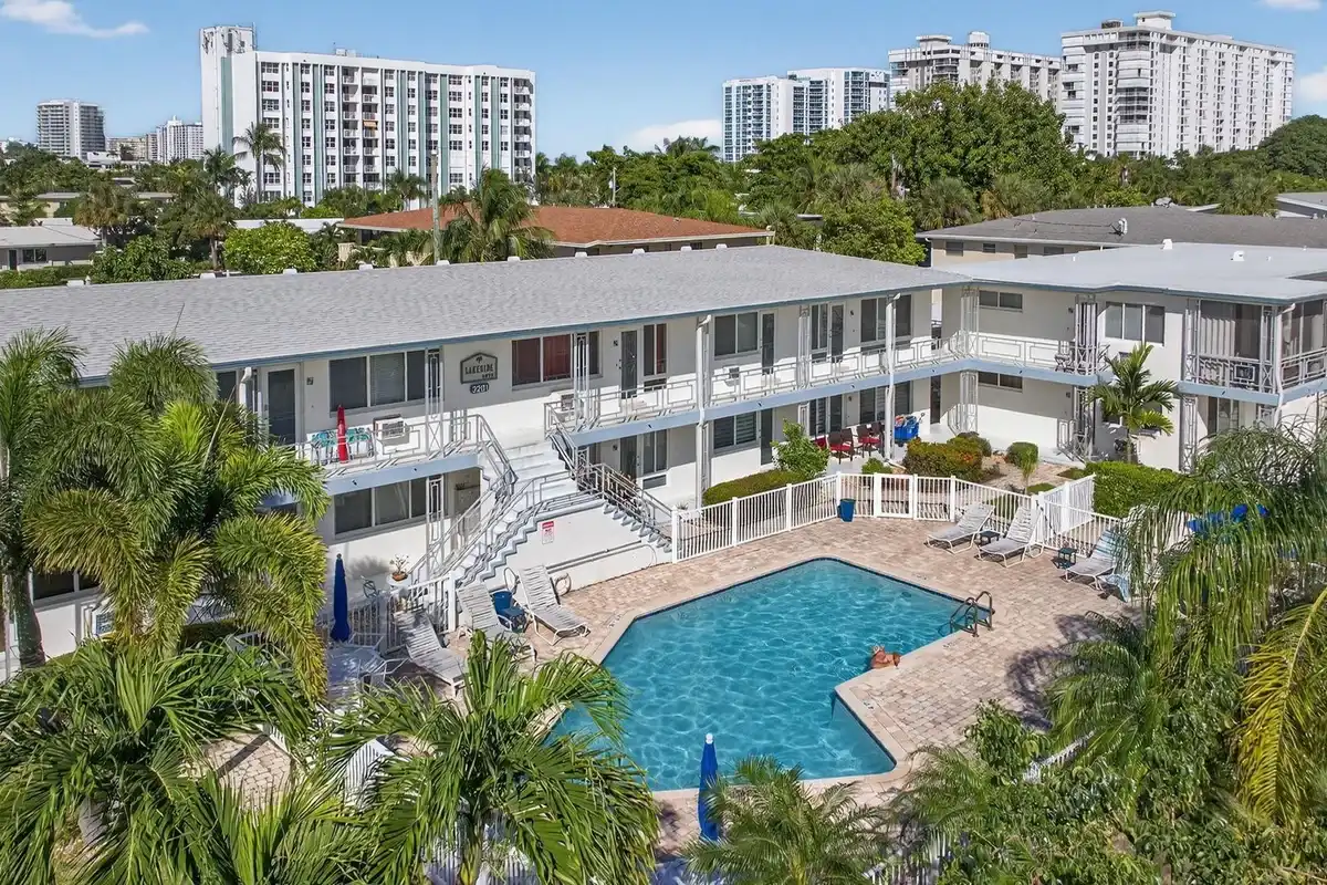 3201 SE 12th St #C2, Pompano Beach: photo 1 of 57