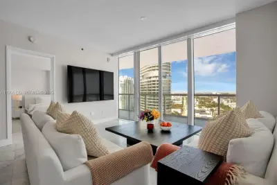 450 Alton Rd #2110, Miami Beach: photo 1 of 33