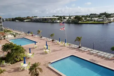 2012 S Federal Hwy #105, Boynton Beach: photo 1 of 27