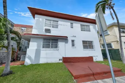 7712 Byron Ave #2, Miami Beach: photo 1 of 25
