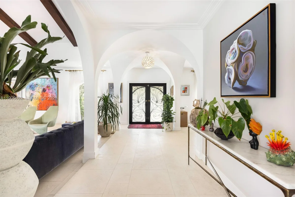 1233 102nd St, Bay Harbor Islands: photo 1 of 52
